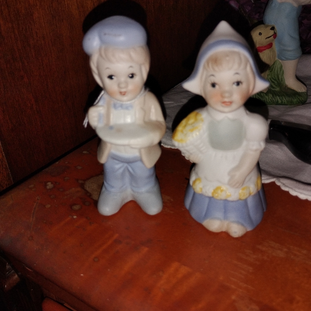 Dutch Couple vintage delft style charming